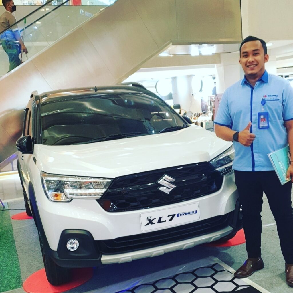 sales marketing Dealer Suzuki Surabaya